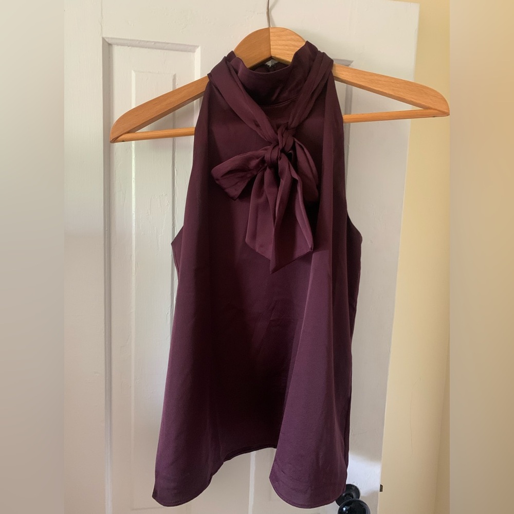 Ann Taylor Sleeveless Top with Bow Sz M